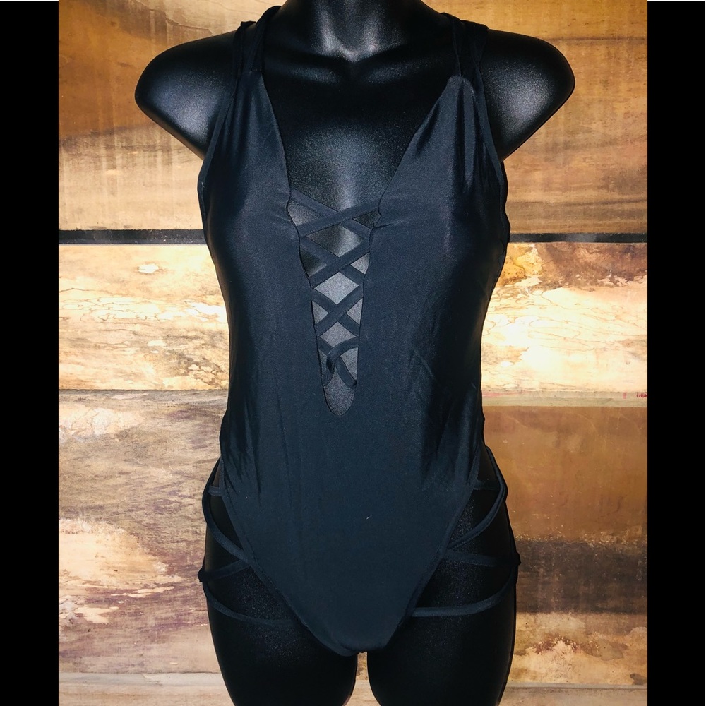 NWOT Black one piece swimsuit size S